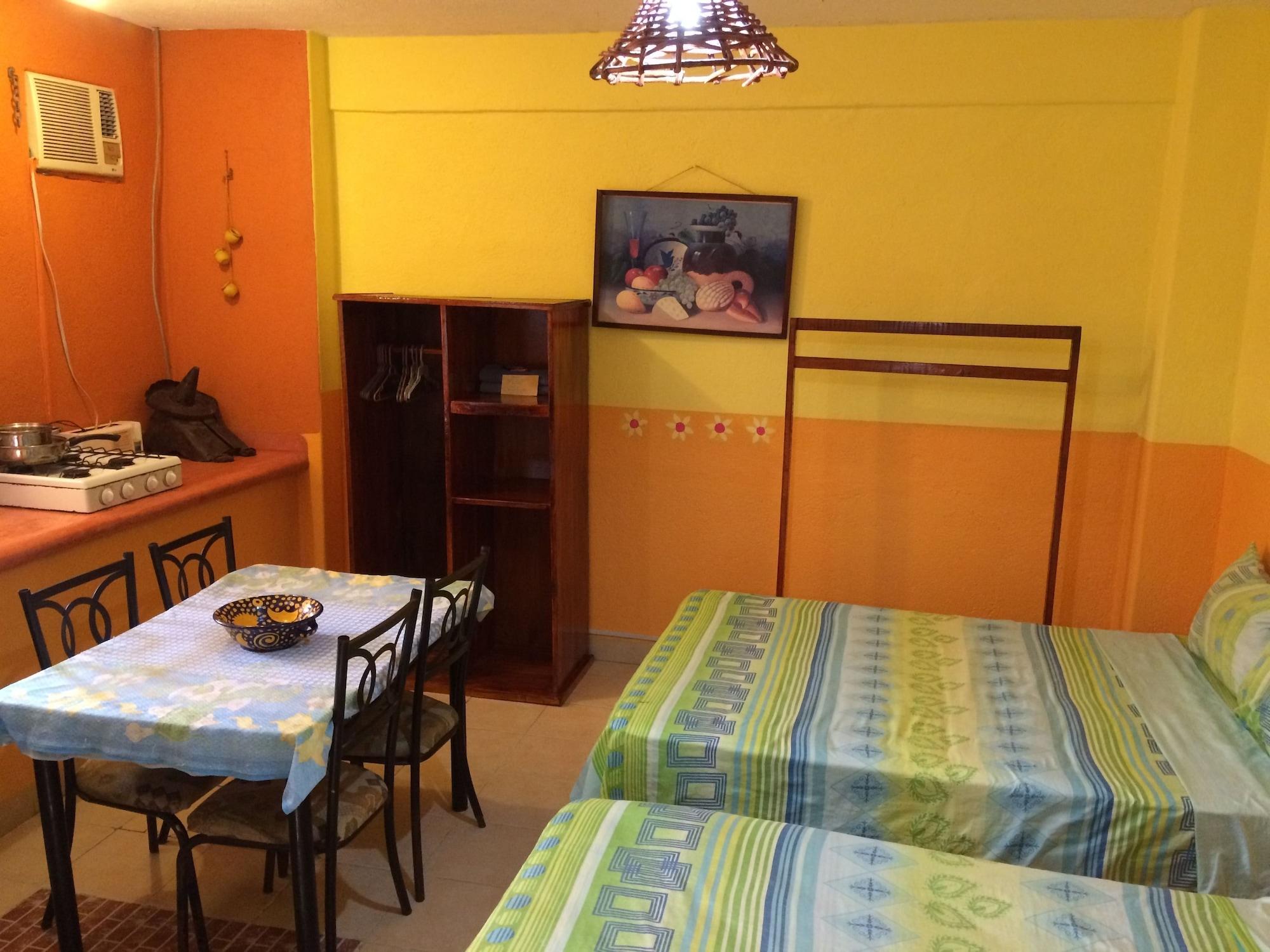 Hotel Las Salinas Сиуатанехо Экстерьер фото