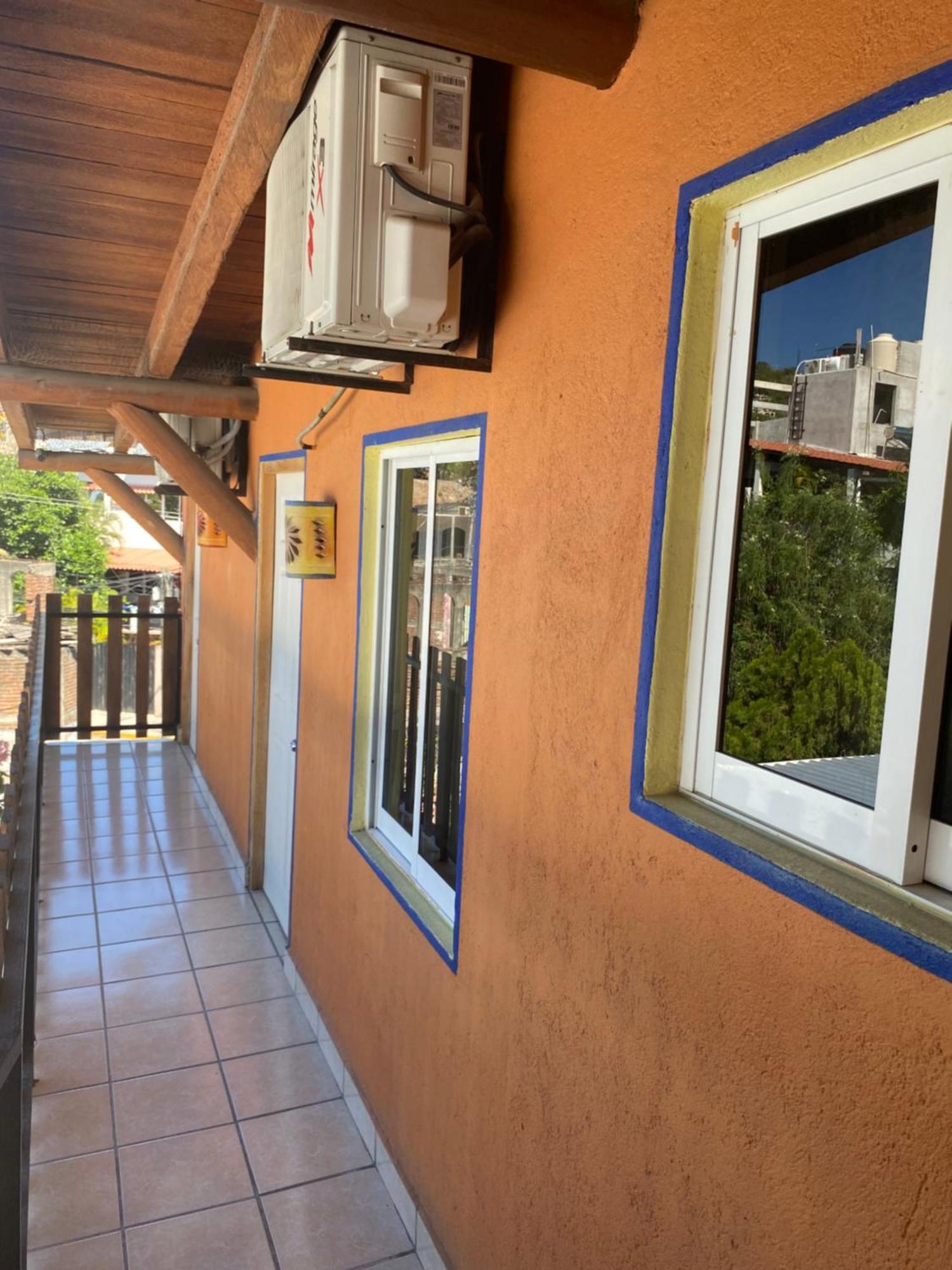 Hotel Las Salinas Сиуатанехо Экстерьер фото