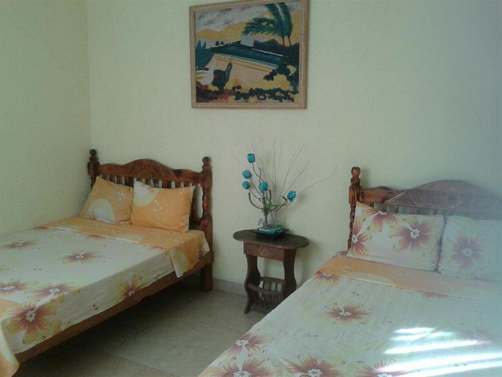 Hotel Las Salinas Сиуатанехо Экстерьер фото